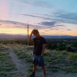 Meet your Posher, Sam